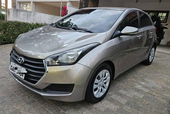 HYUNDAI HB20 1.6 COMFORT PLUS 16V FLEX 4P AUTOMÁTICO HYUNDAI HB20 1.6 COMFORT PLUS 16V FLEX 4P AUTOMÁTICO